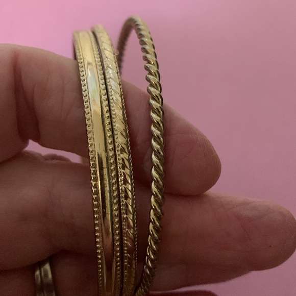 Three bracelets - Picture 8 of 8